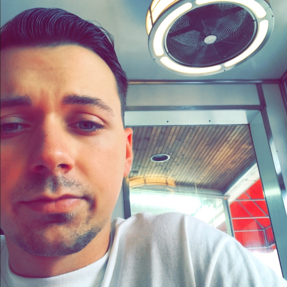 Meet your Posher, Nick